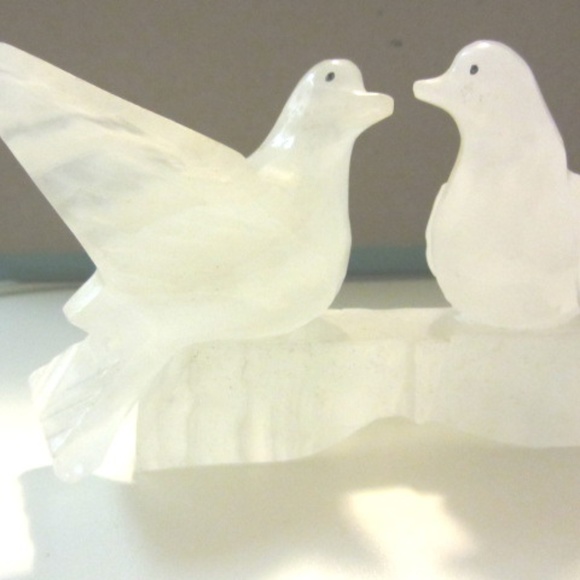 Pretty Pair of Frosted Glass Birds Art Sculpture - Picture 4 of 6